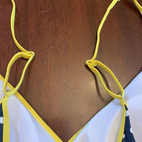 Nautica navy white polka dot bathing suit top with yellow trim Size M NWT - Picture 5 of 6